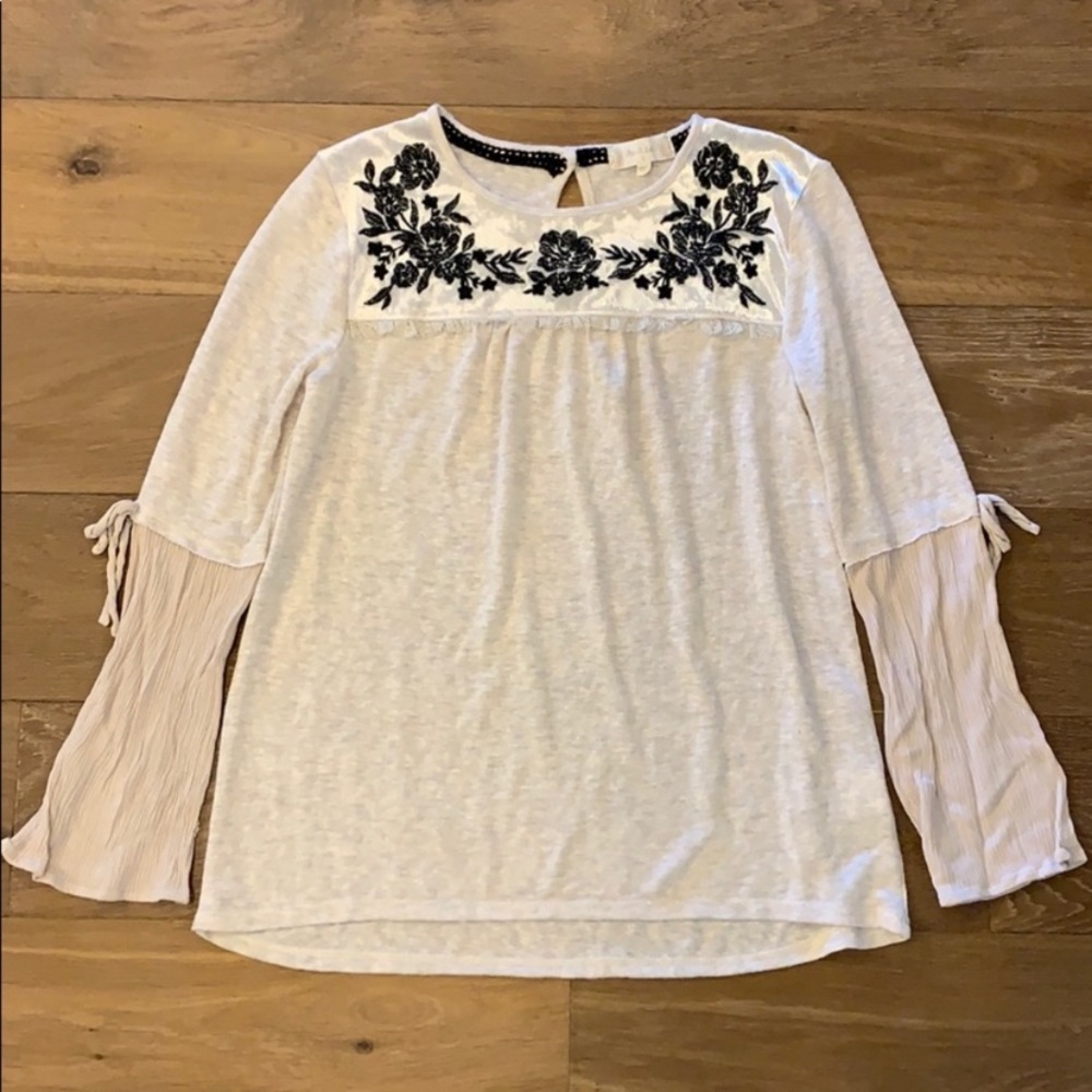 🍋5/$25 Altar’d State Floral Velvet Halton Top S